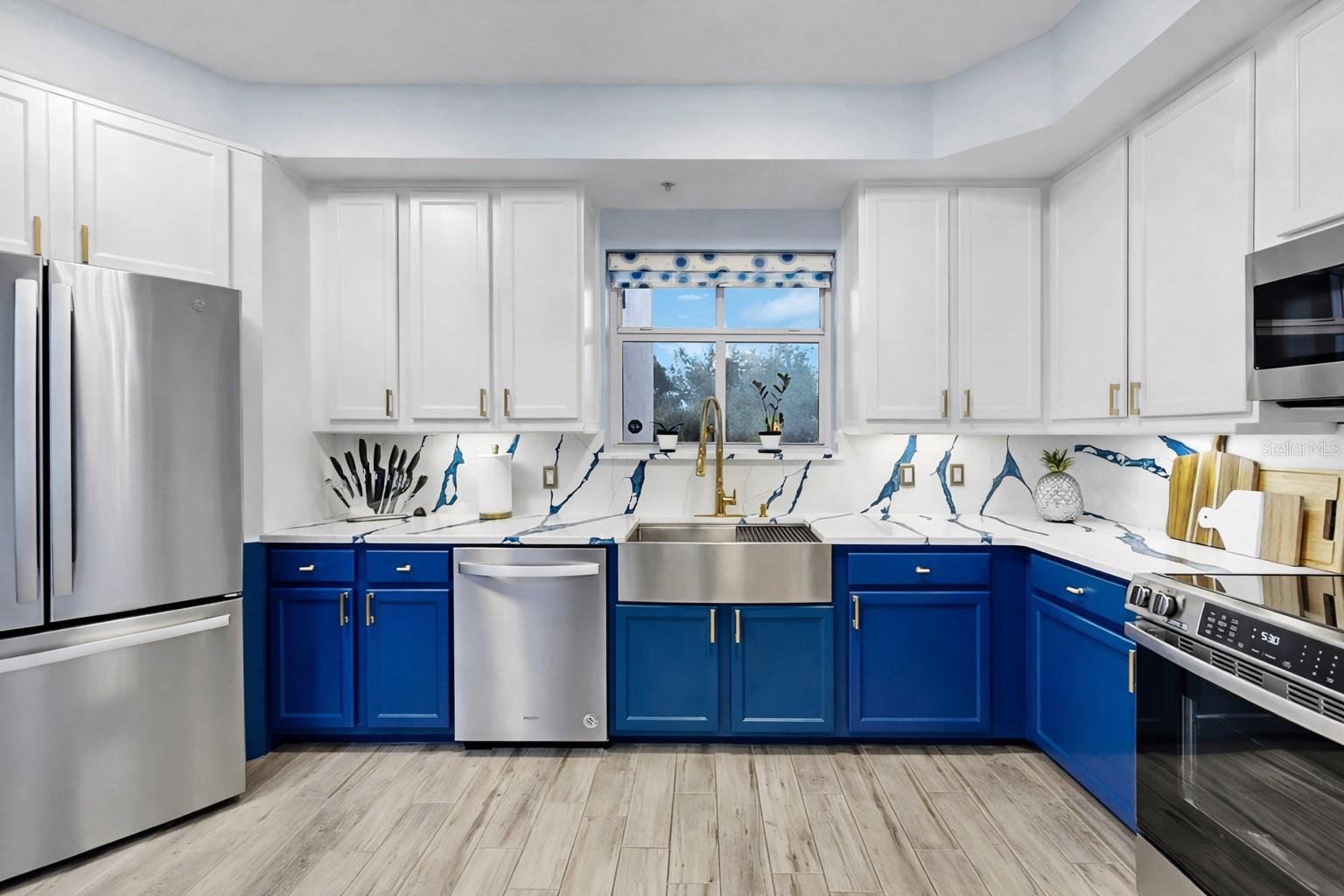 Listing photo id 16 for 12033 Gandy Boulevard N 133