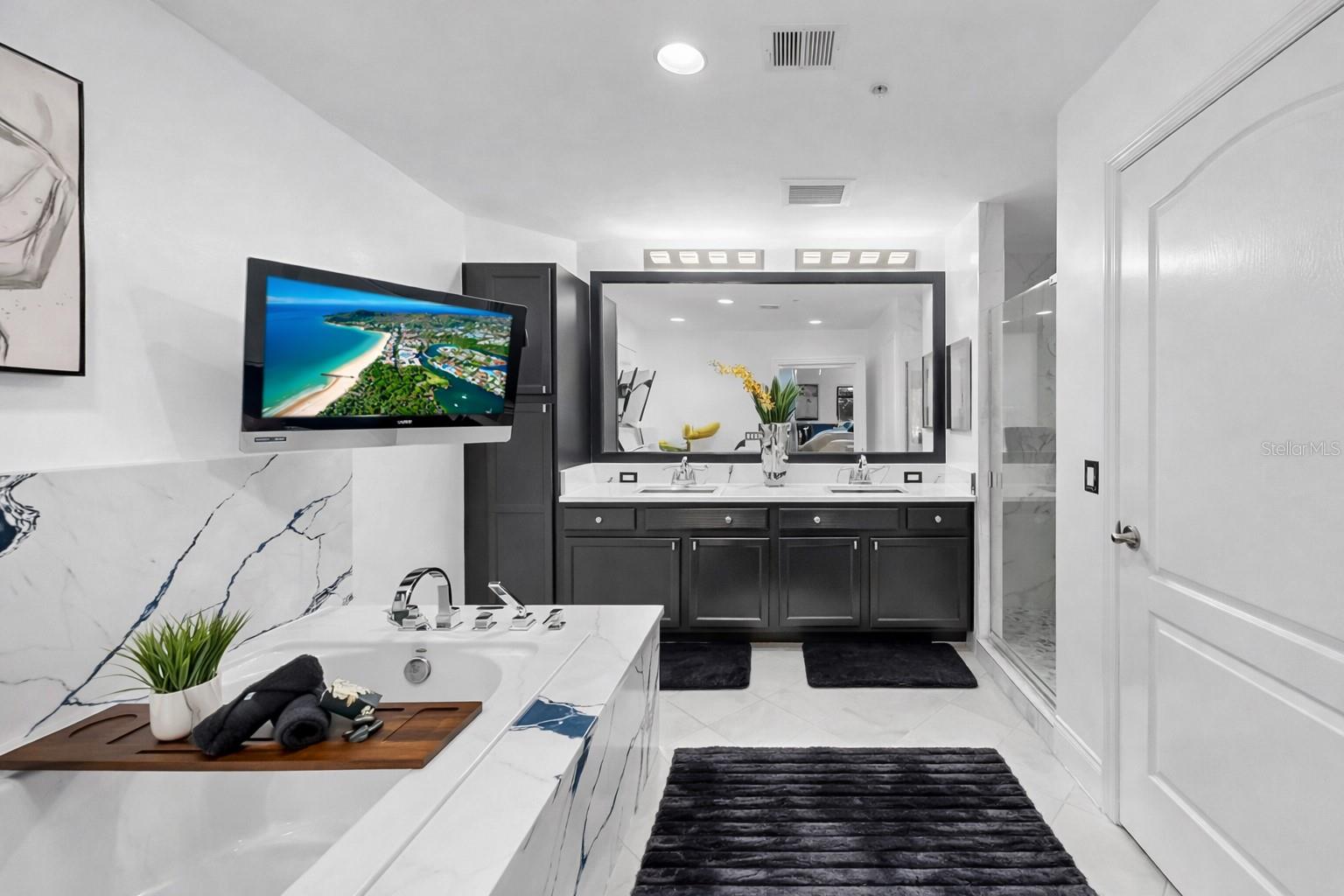 Listing photo id 24 for 12033 Gandy Boulevard N 133