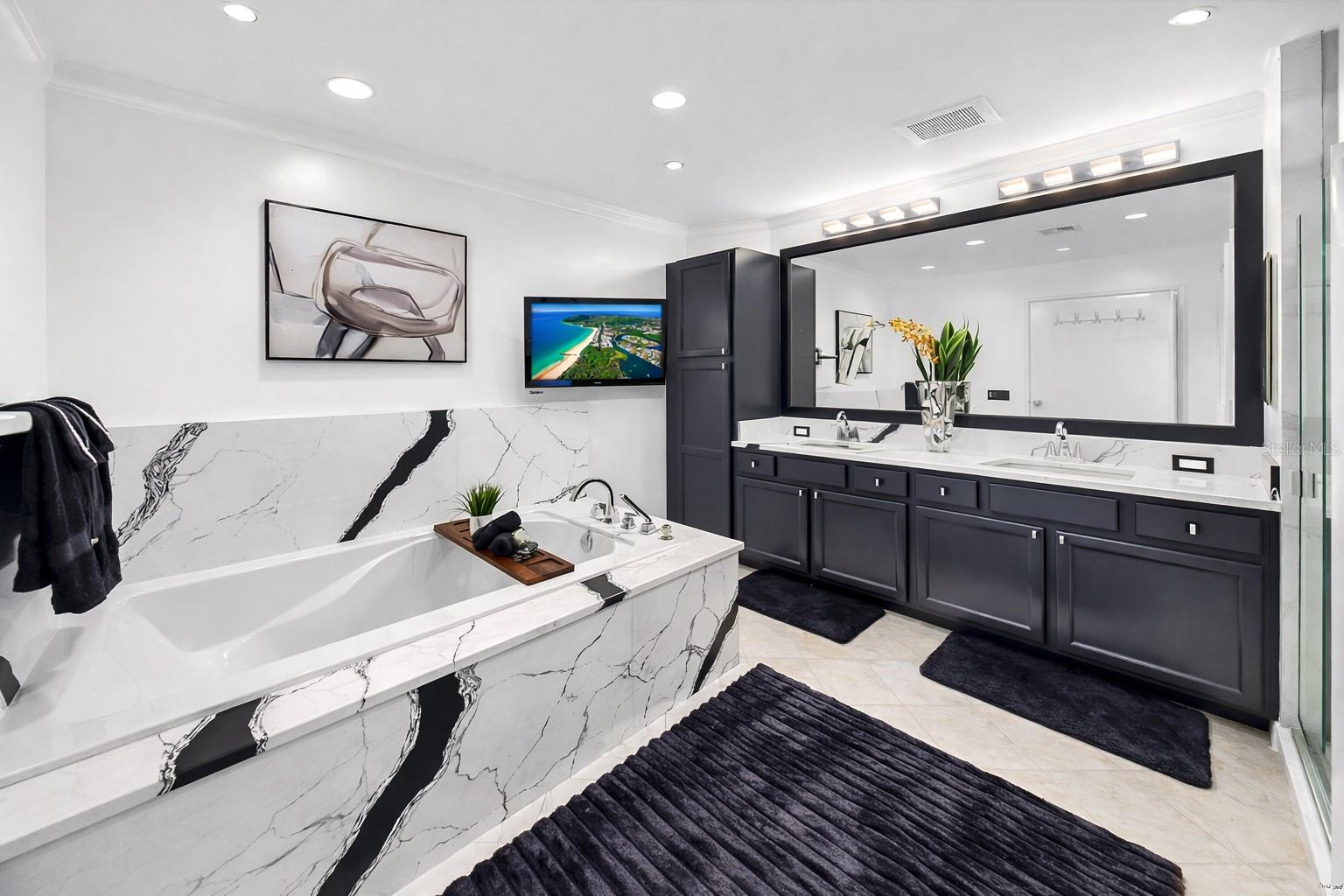 Listing photo id 25 for 12033 Gandy Boulevard N 133