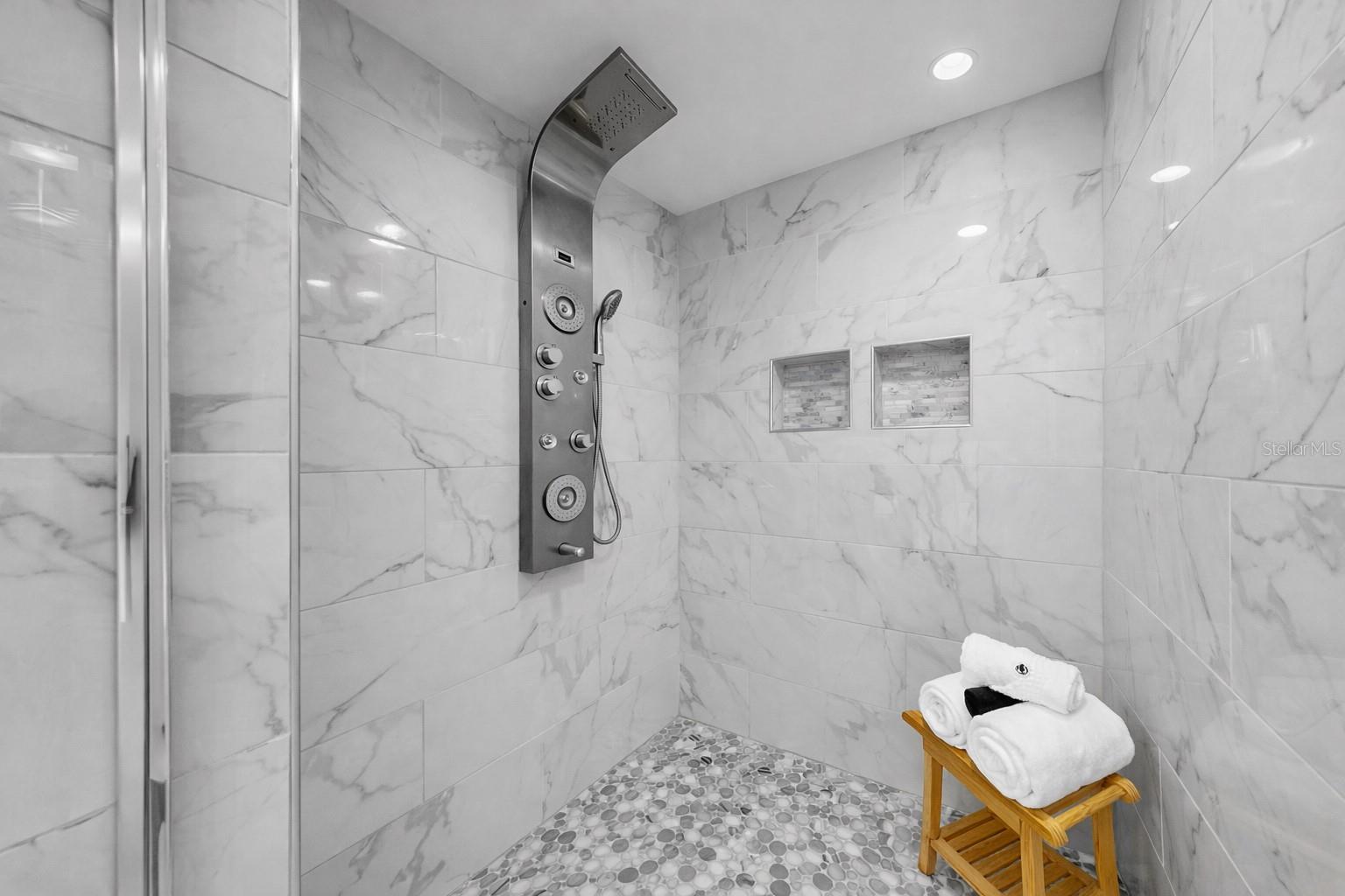 Listing photo id 28 for 12033 Gandy Boulevard N 133