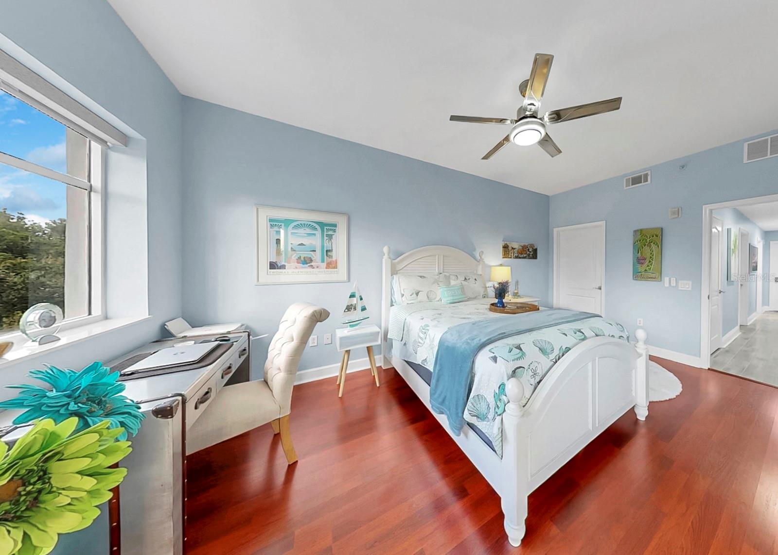 Listing photo id 35 for 12033 Gandy Boulevard N 133