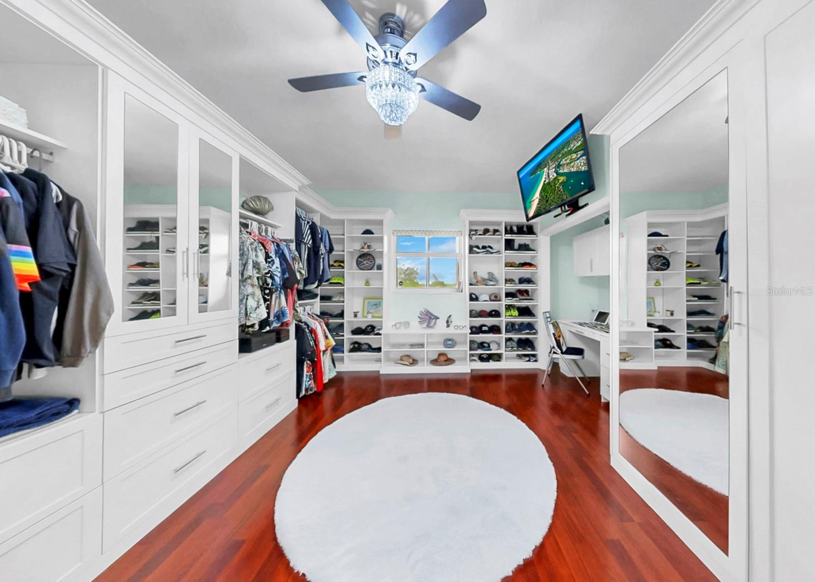 Listing photo id 39 for 12033 Gandy Boulevard N 133