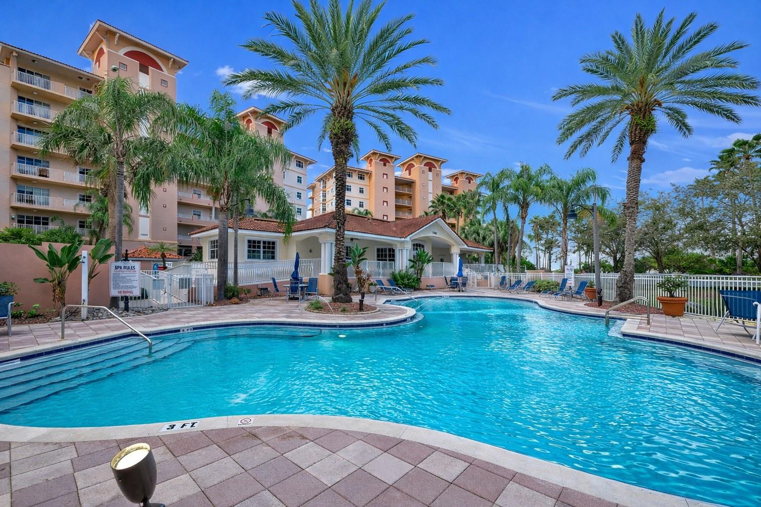 Listing photo id 49 for 12033 Gandy Boulevard N 133