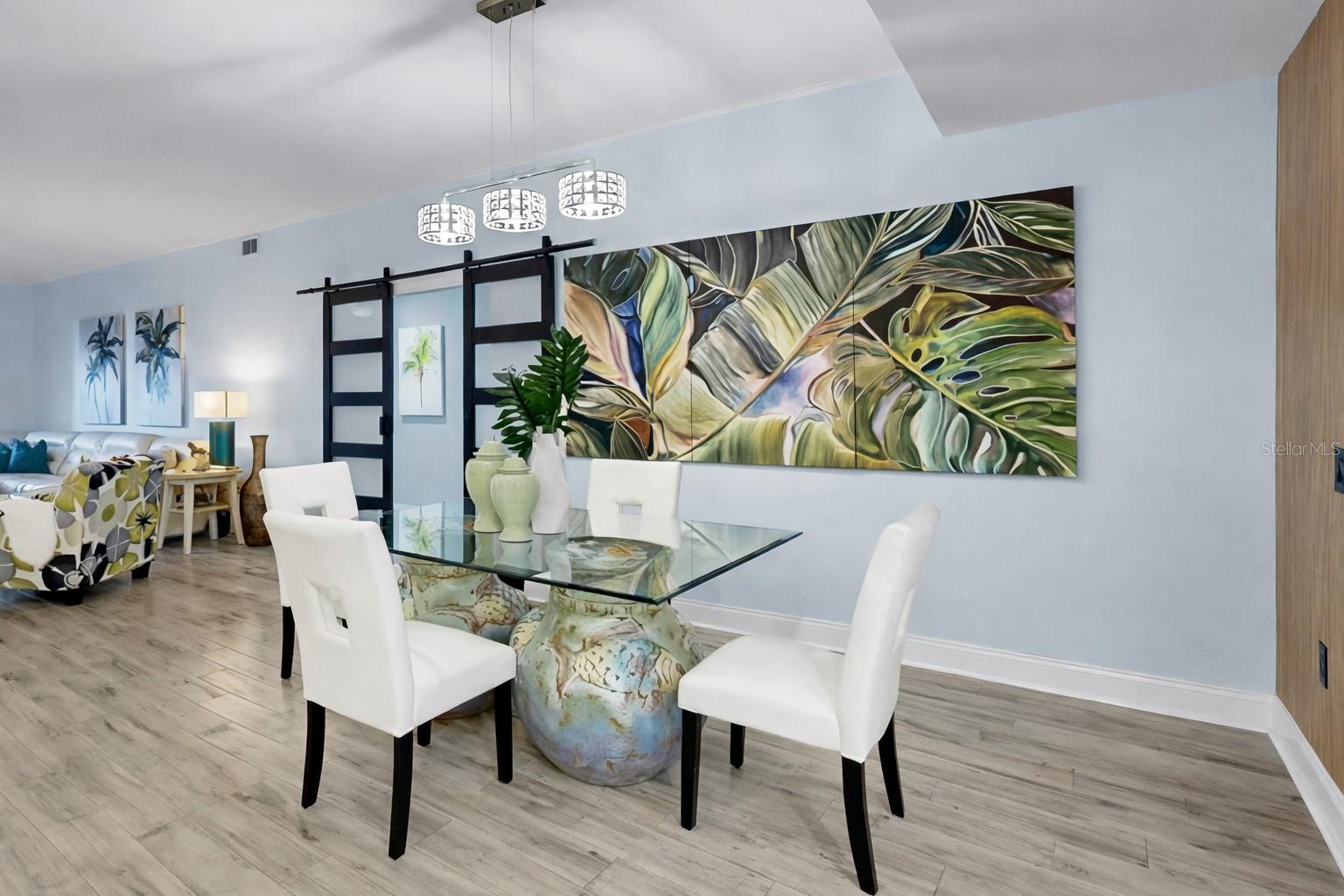 Listing photo id 5 for 12033 Gandy Boulevard N 133