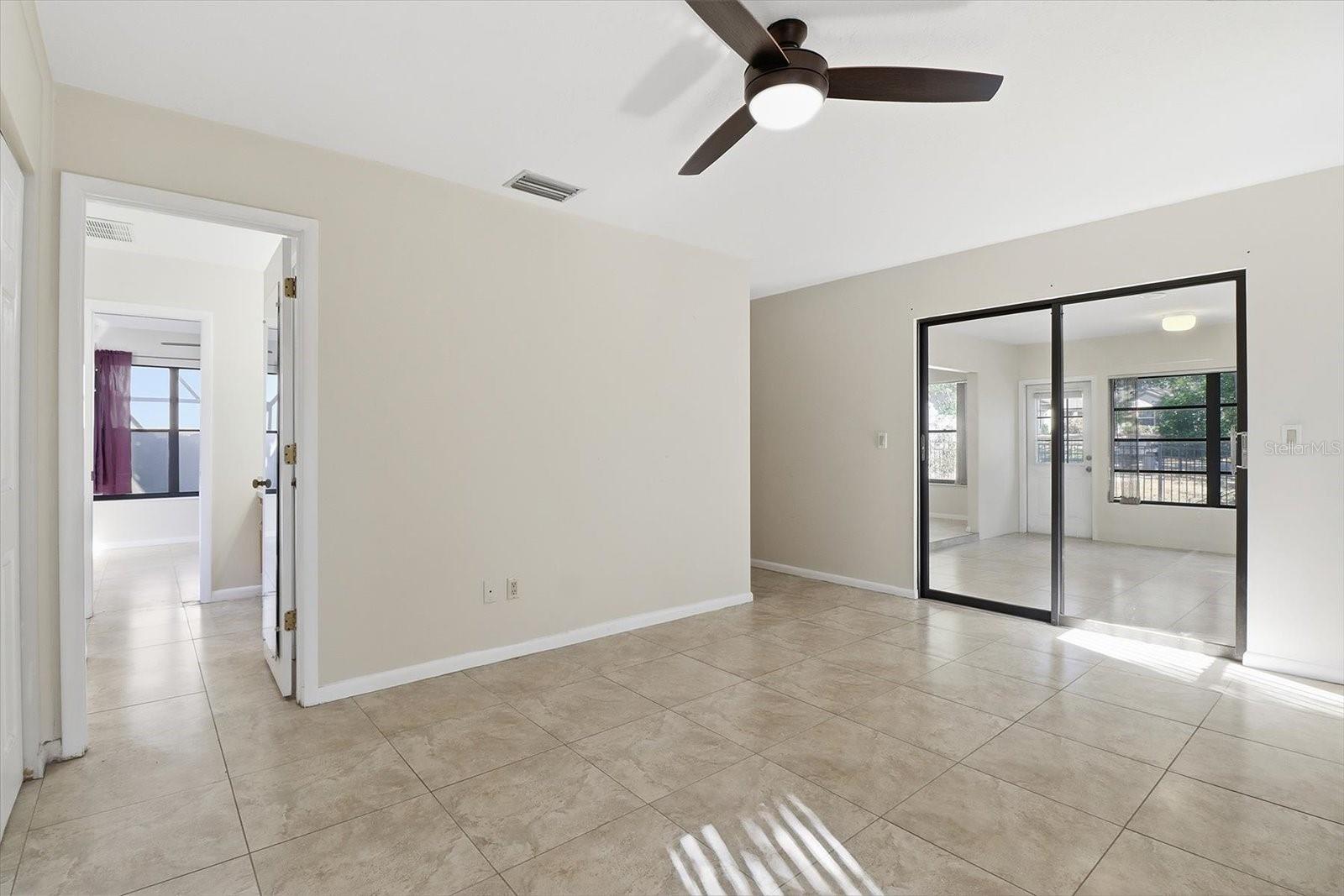 Image 17 of 30 For 3 Fairwoods Court