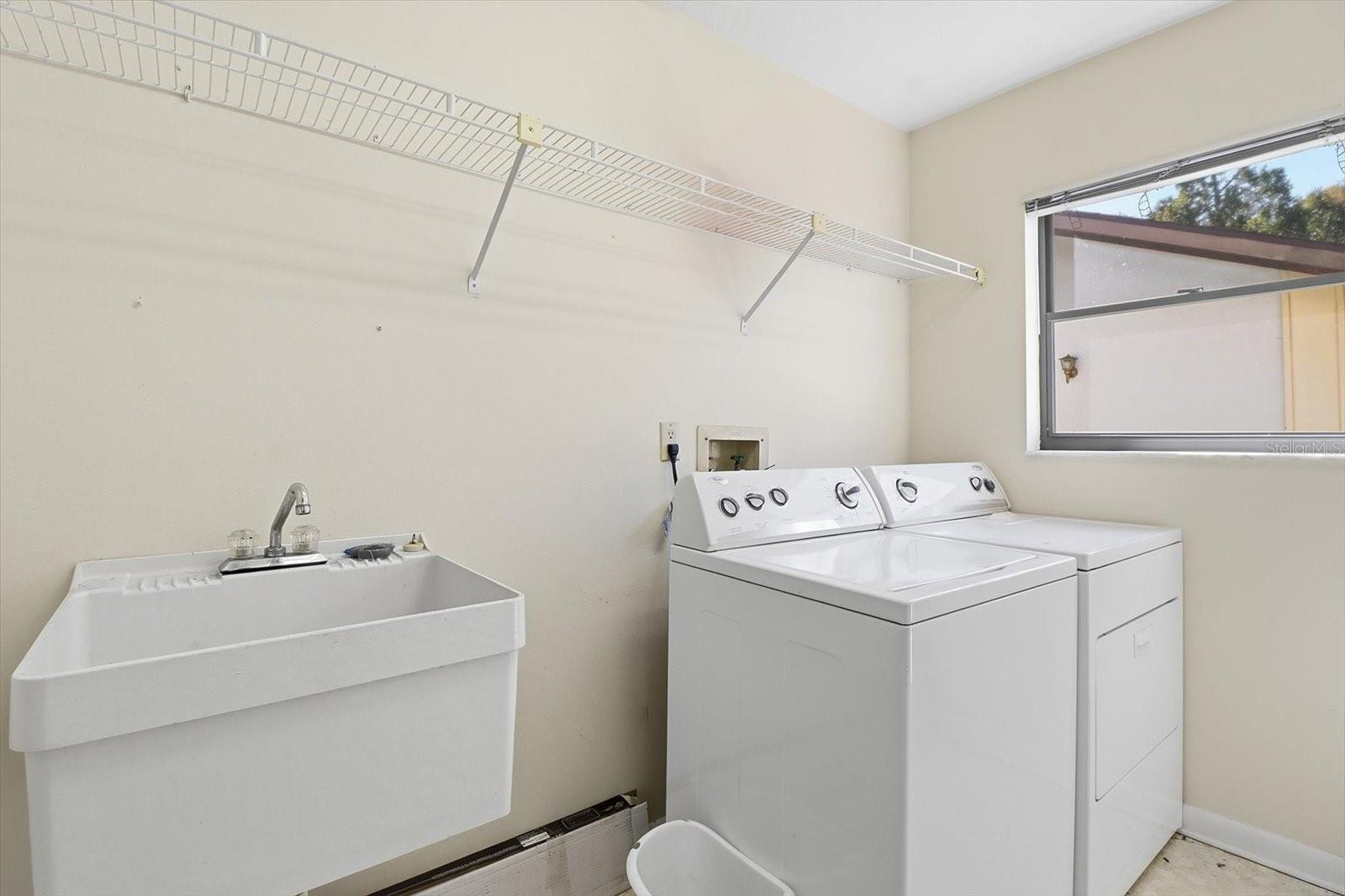 Image 21 of 30 For 3 Fairwoods Court