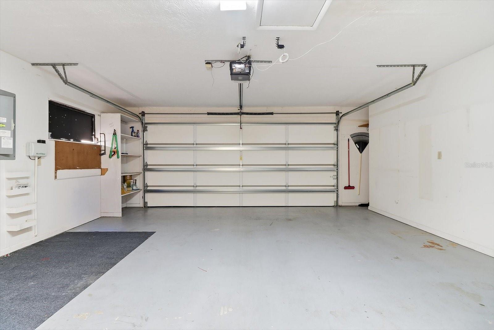 Image 22 of 30 For 3 Fairwoods Court