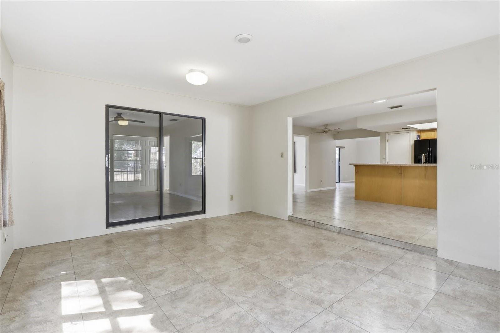 Image 27 of 30 For 3 Fairwoods Court