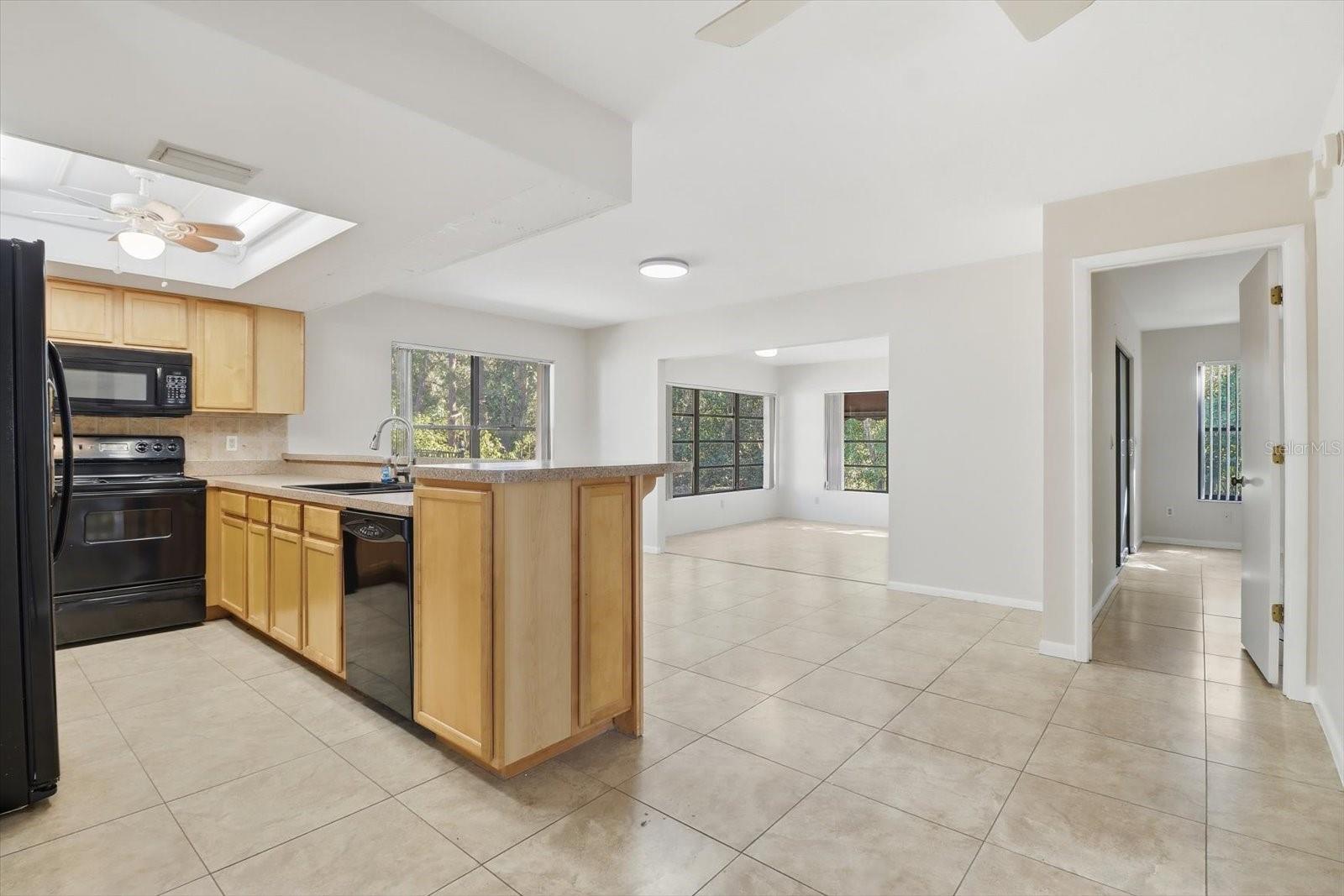 Image 9 of 30 For 3 Fairwoods Court