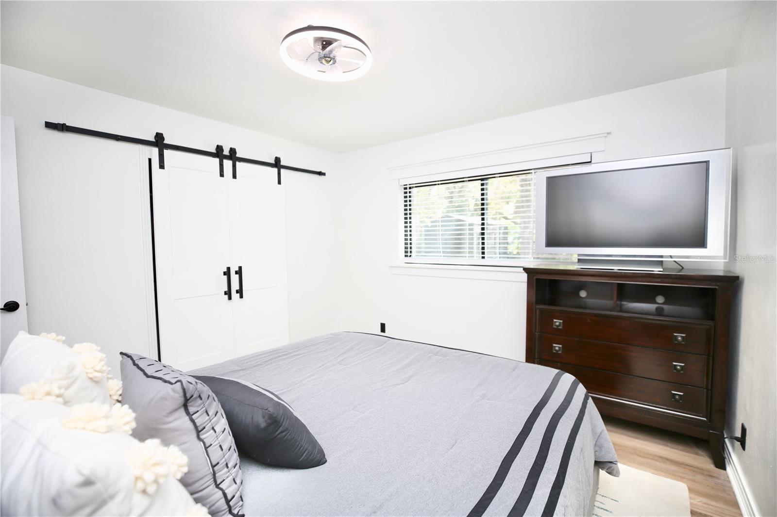 Image 10 of 34 For 4304 Thatcher Avenue