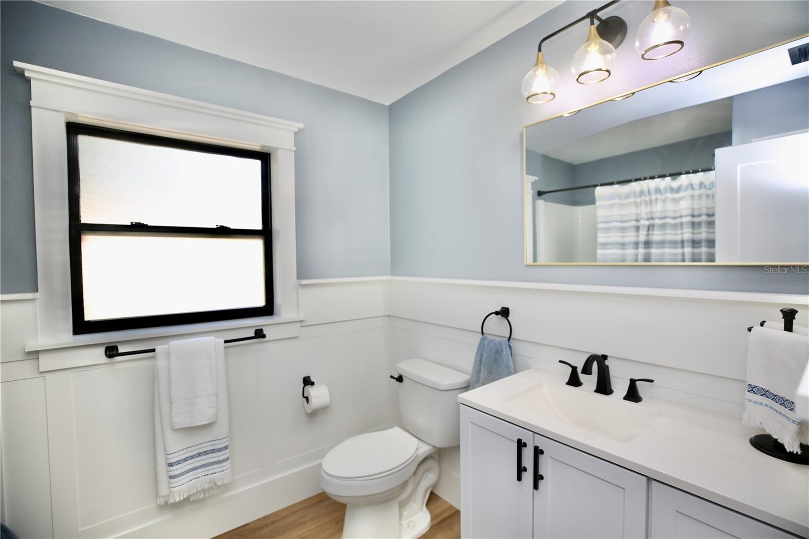 Image 19 of 34 For 4304 Thatcher Avenue