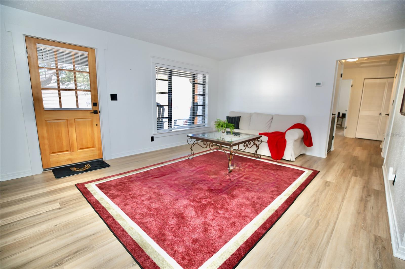 Image 3 of 34 For 4304 Thatcher Avenue