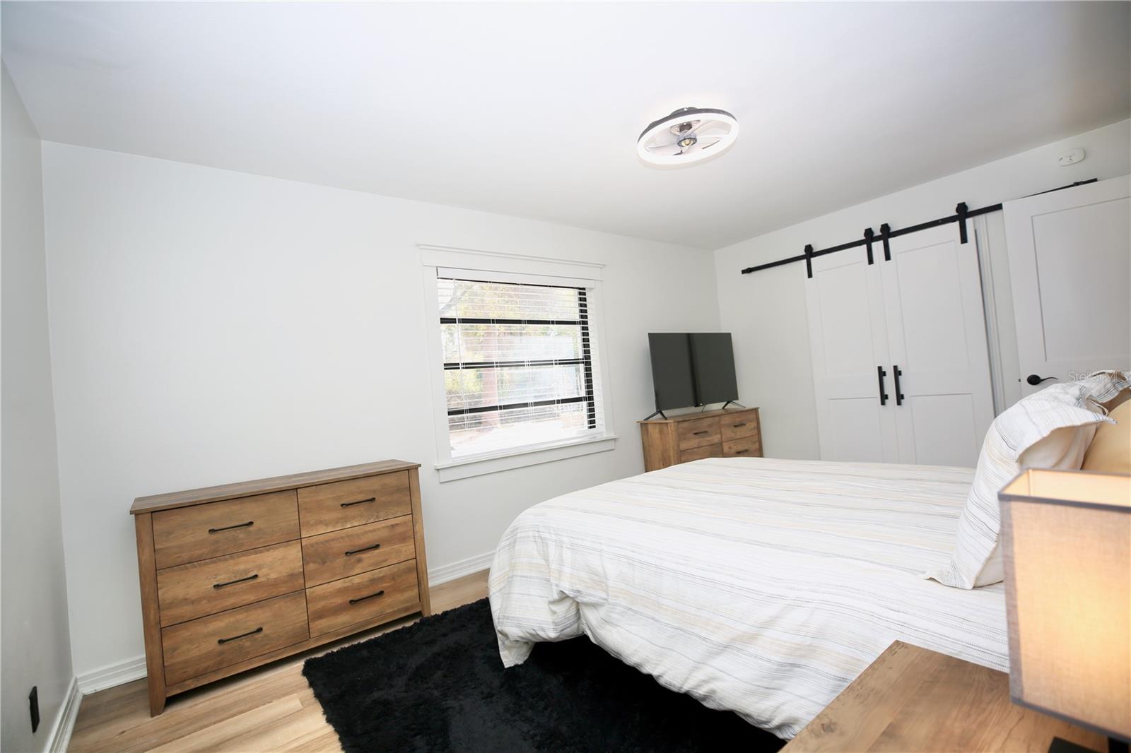 Image 30 of 34 For 4304 Thatcher Avenue