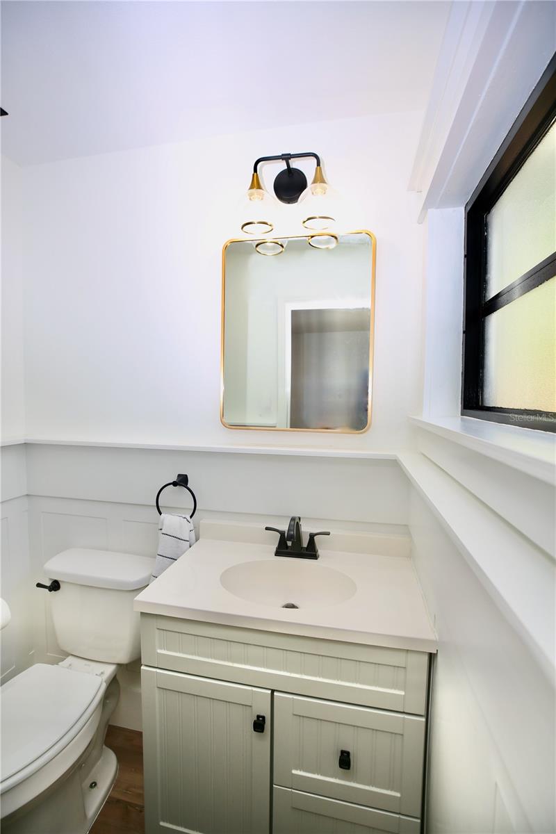 Image 31 of 34 For 4304 Thatcher Avenue