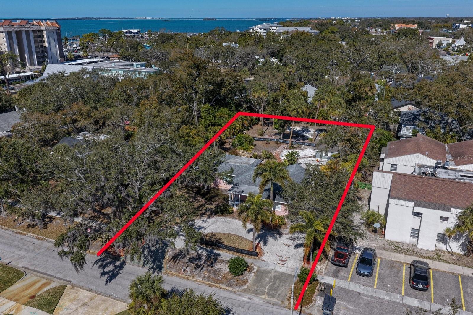 Listing photo id 0 for 240 President Street