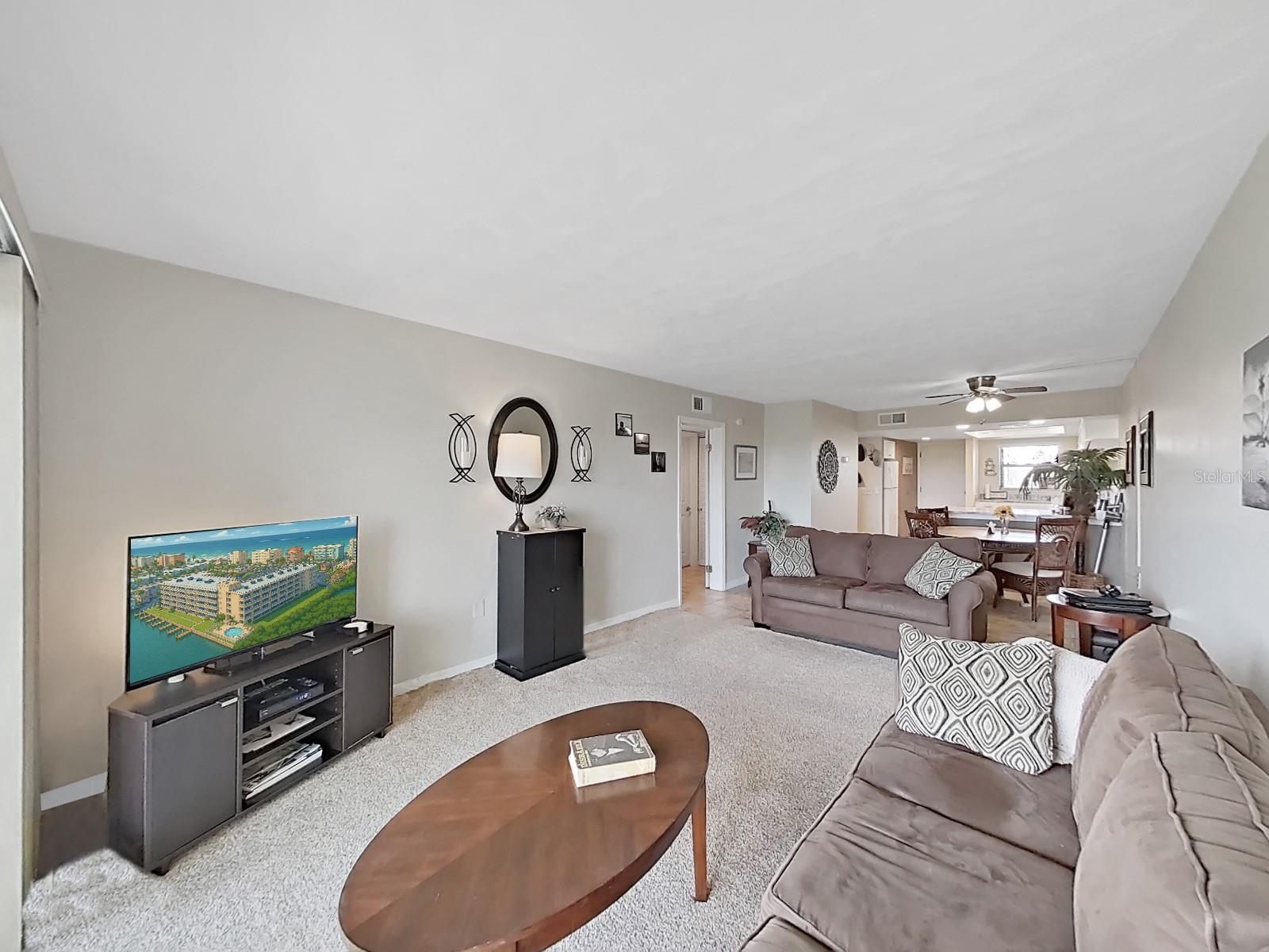 Image 19 of 47 For 19451 Gulf Boulevard 205