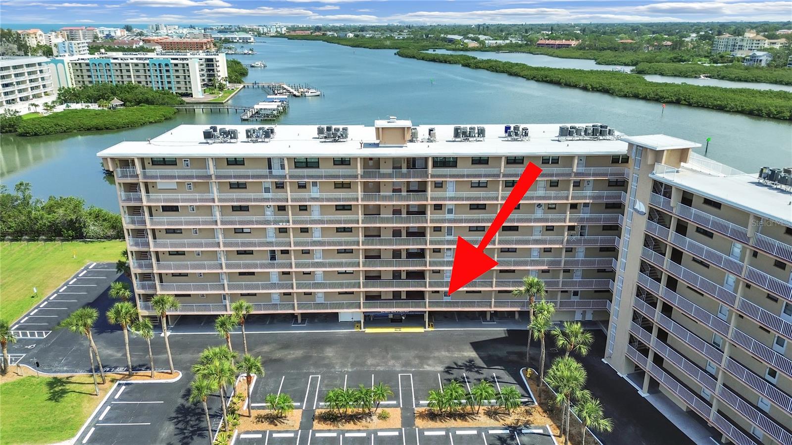 Image 2 of 47 For 19451 Gulf Boulevard 205