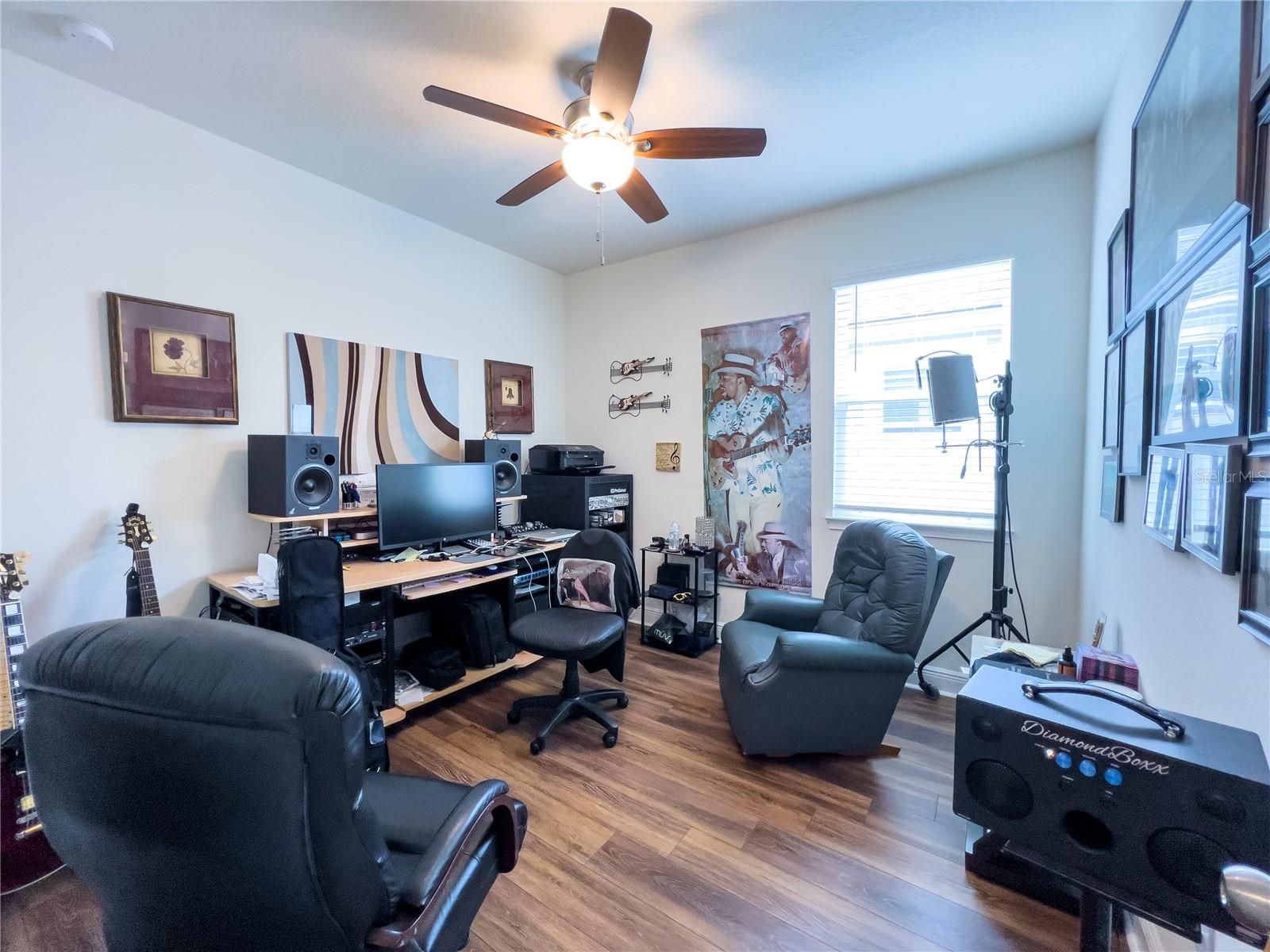 Image 15 of 28 For 13102 Satin Lily Drive