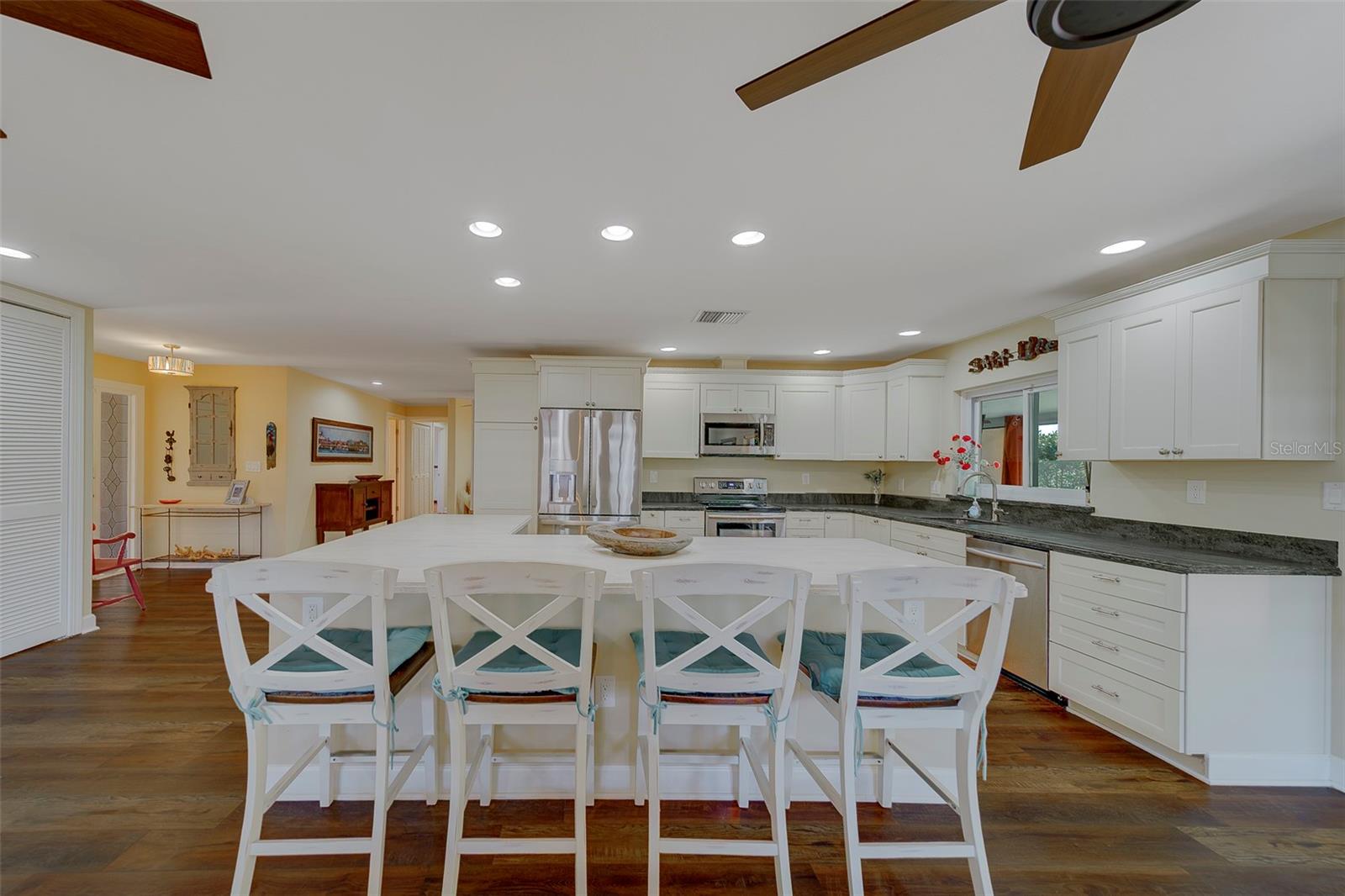 Image 15 of 87 For 14557 Anchorage Circle