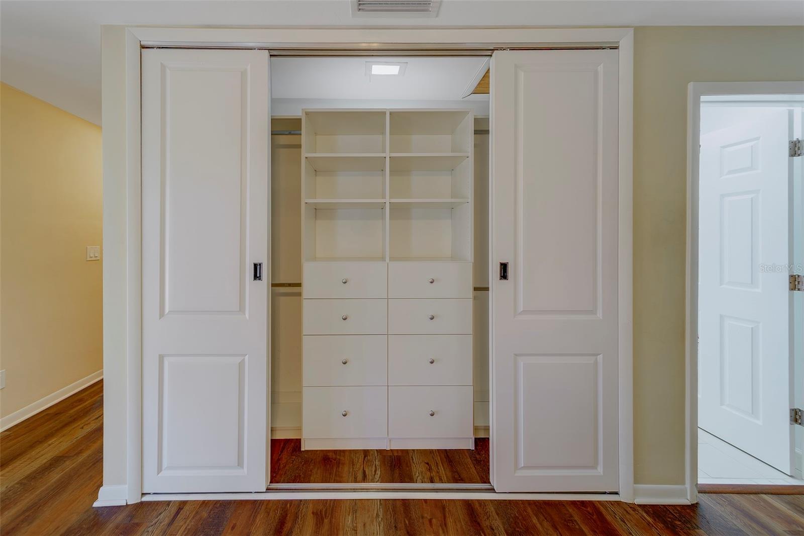 Image 35 of 87 For 14557 Anchorage Circle