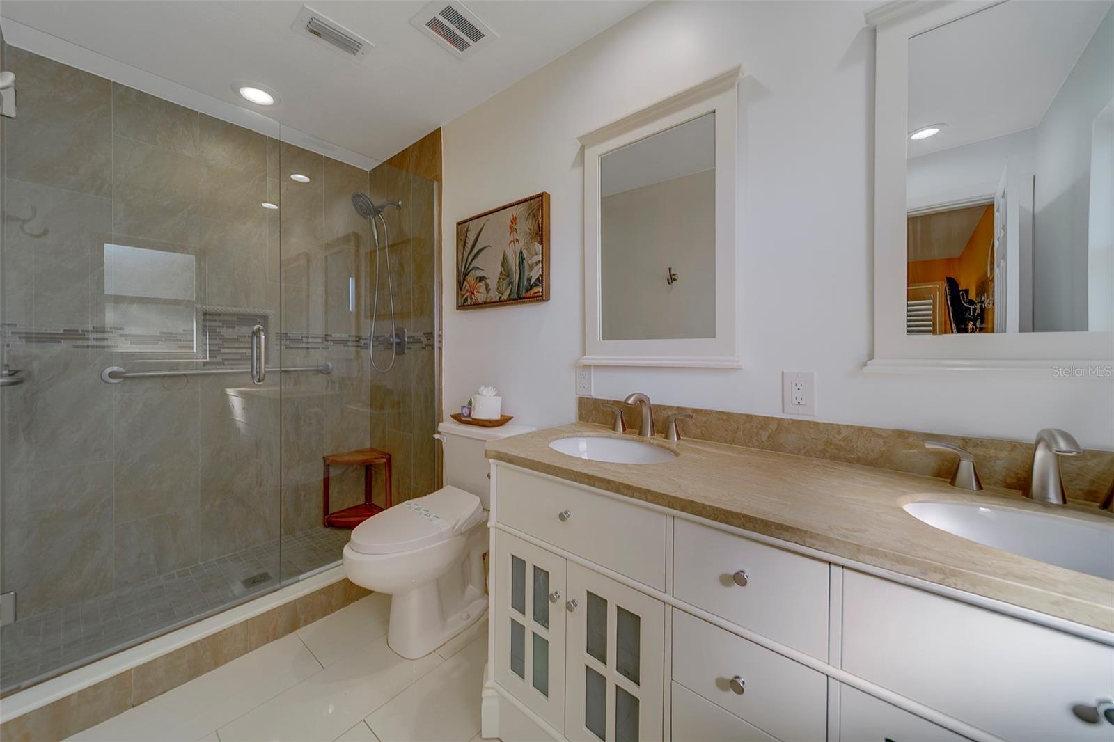 Image 37 of 87 For 14557 Anchorage Circle