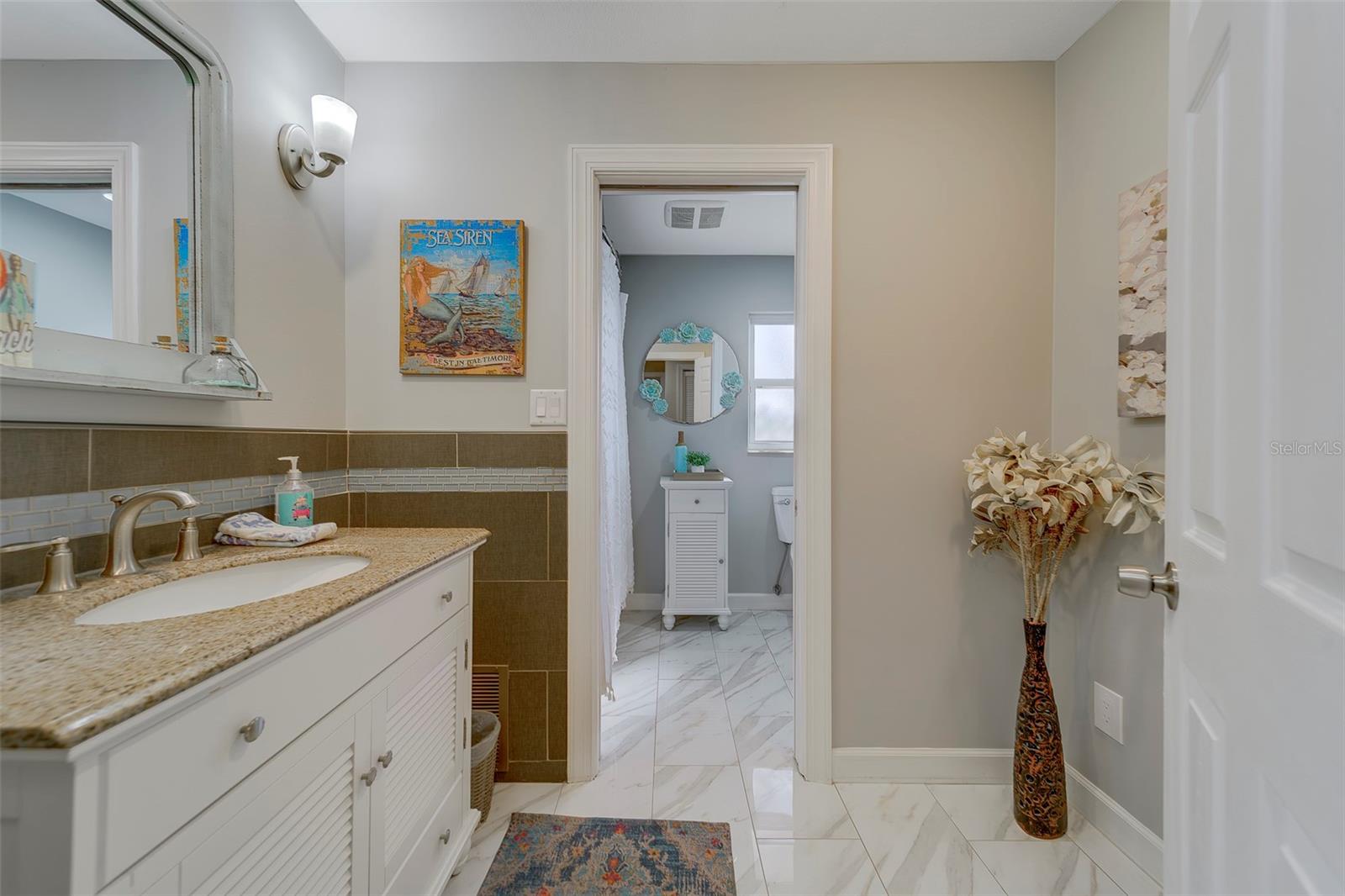 Image 38 of 87 For 14557 Anchorage Circle