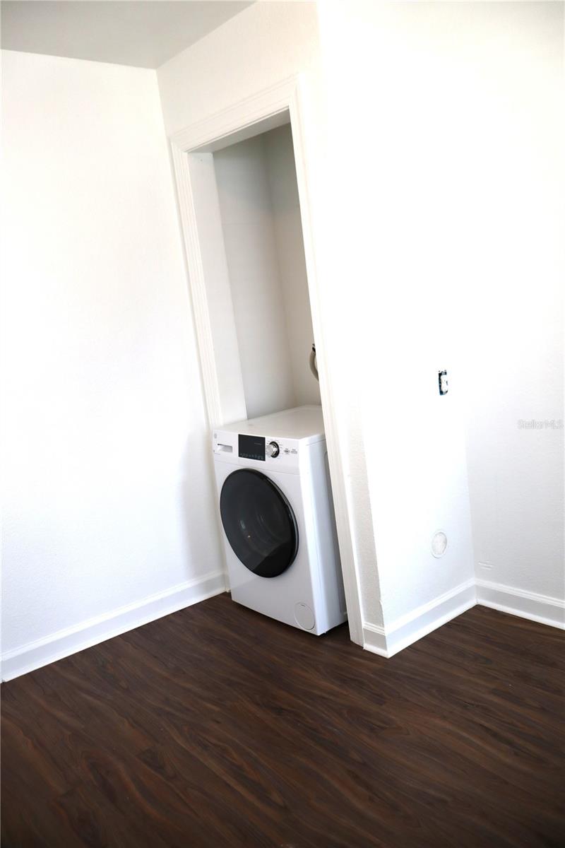 Image 17 of 17 For 2540 18th Avenue N