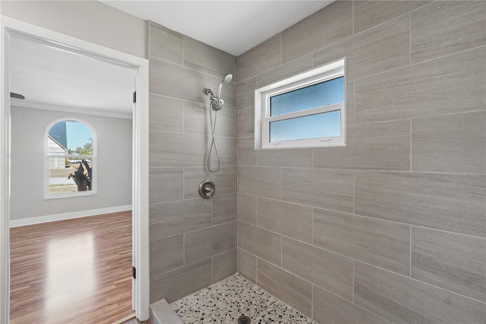 Image 19 of 41 For 8926 Gum Tree Avenue