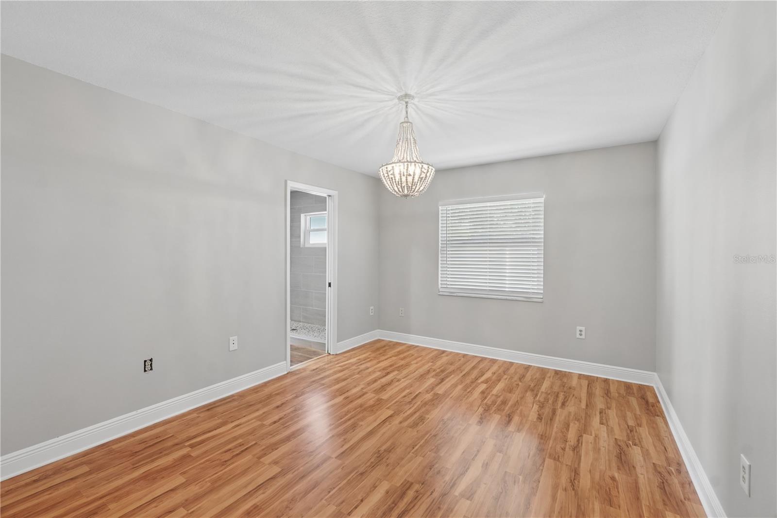 Image 21 of 41 For 8926 Gum Tree Avenue