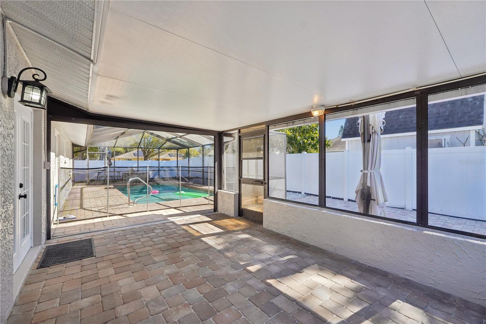 Image 30 of 41 For 8926 Gum Tree Avenue