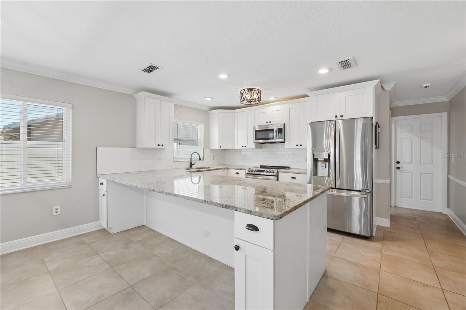 Image 4 of 41 For 8926 Gum Tree Avenue