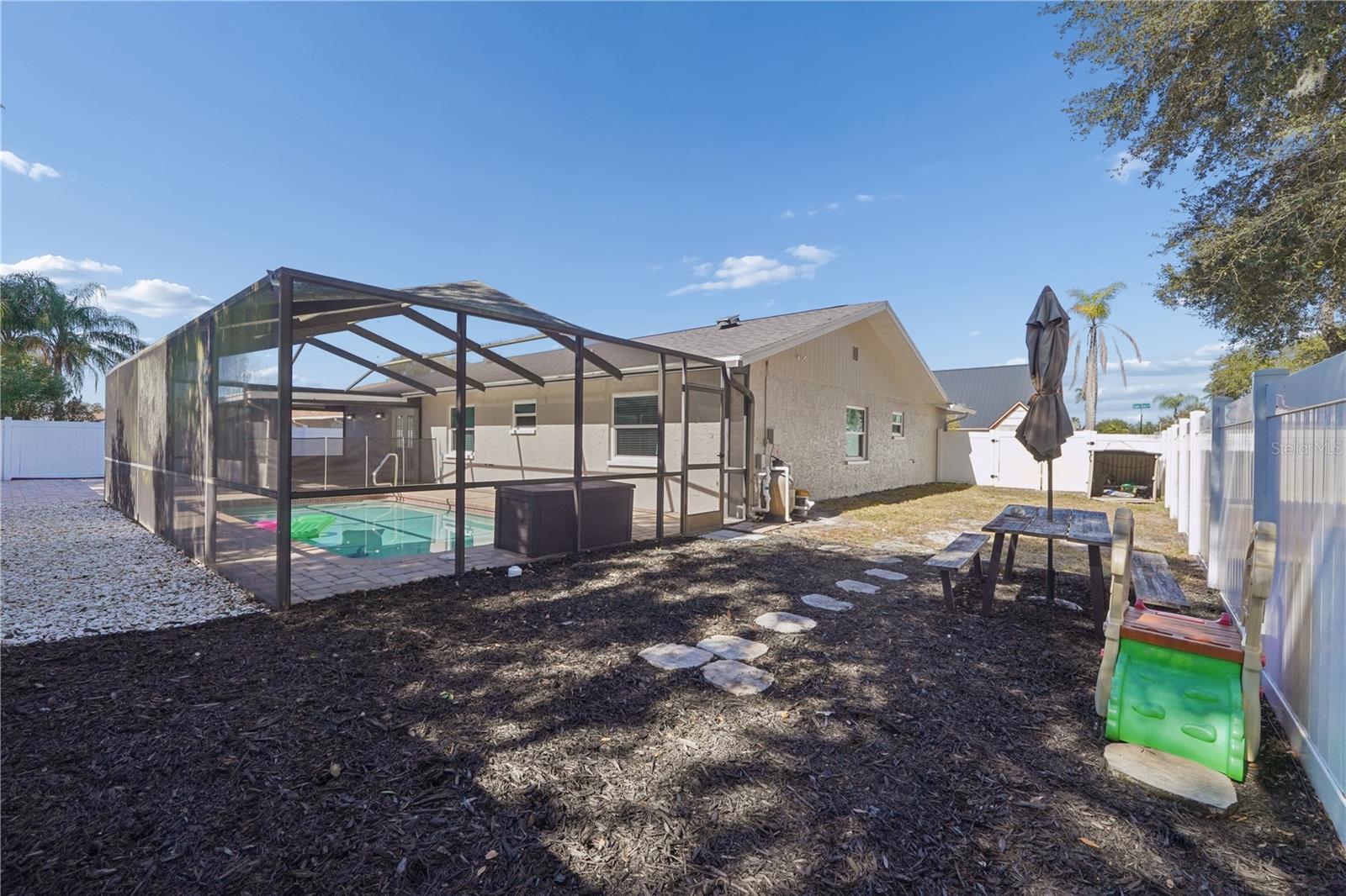 Image 40 of 41 For 8926 Gum Tree Avenue