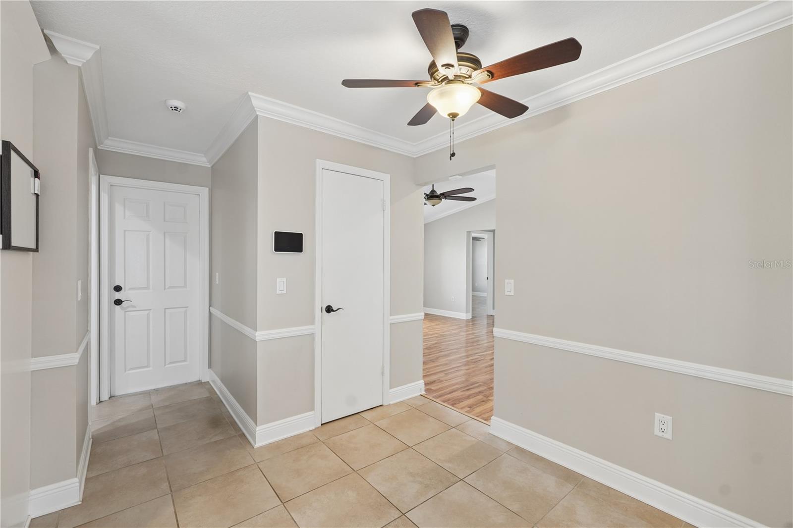 Image 9 of 41 For 8926 Gum Tree Avenue