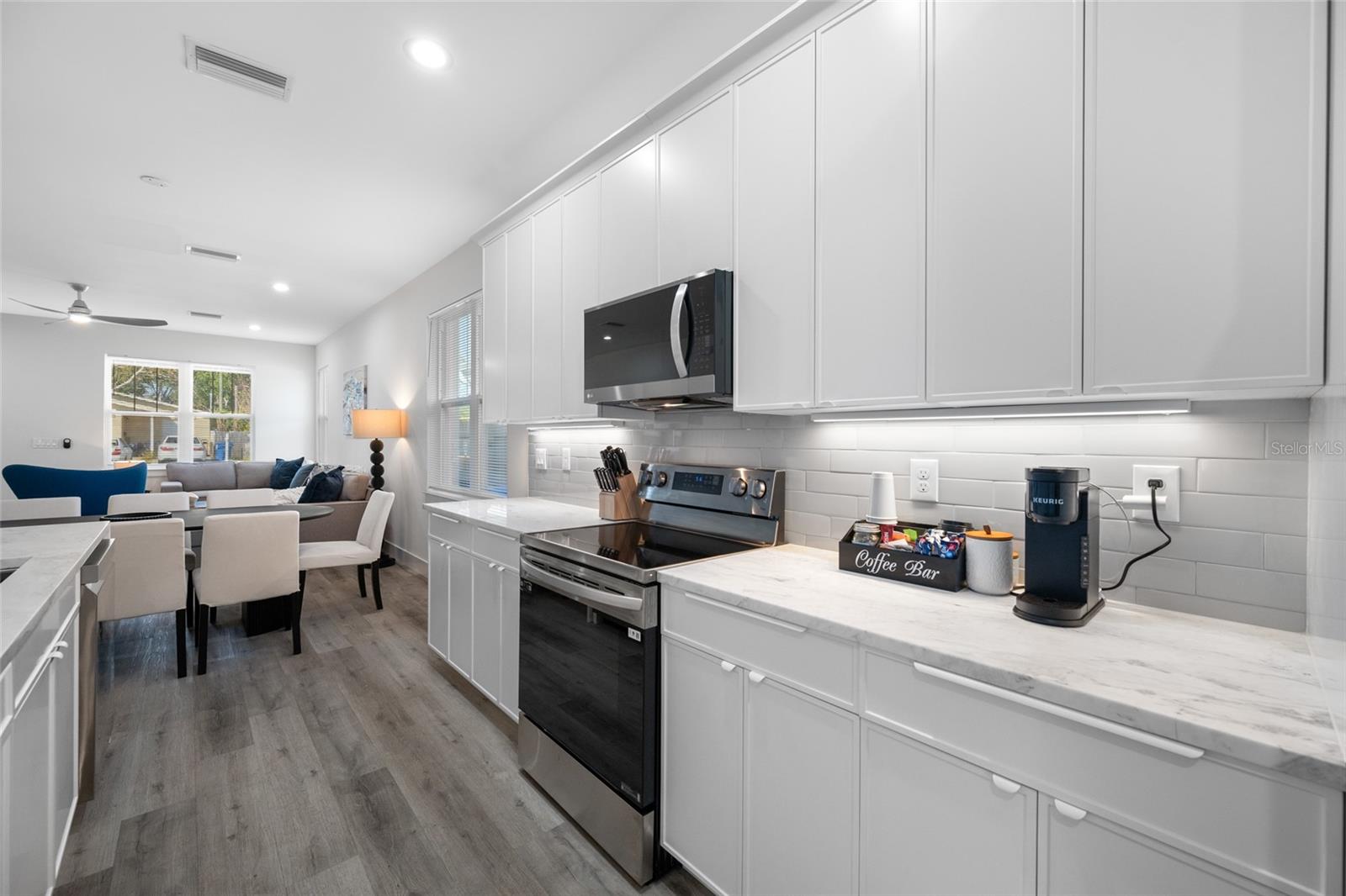 Image 12 of 39 For 2150 43rd Terrace N