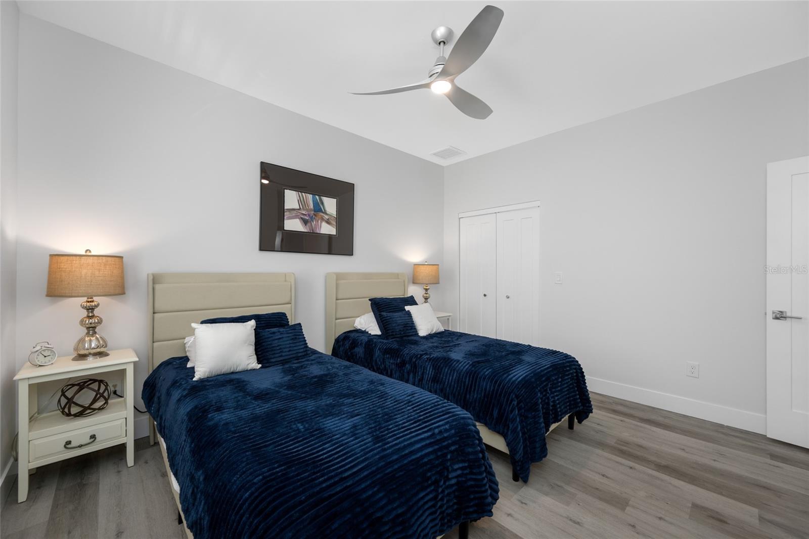 Image 27 of 39 For 2150 43rd Terrace N