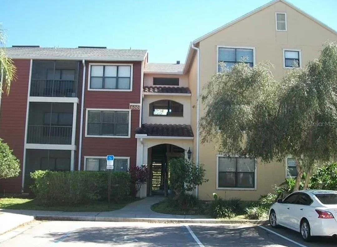 Image 3 of 31 For 11901 4th Street N 6306