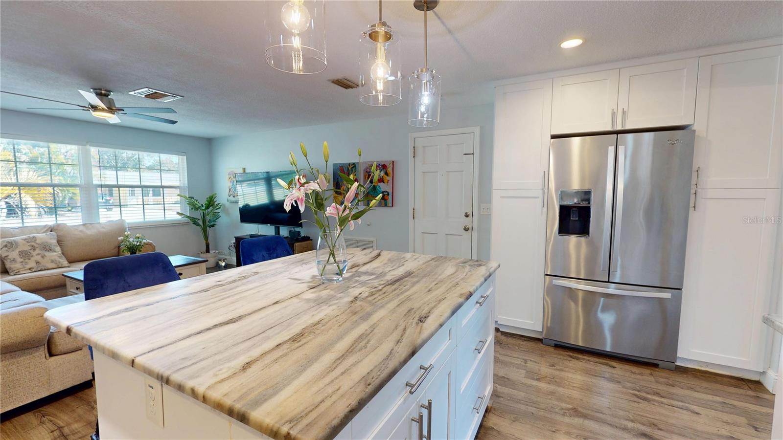 Image 13 of 49 For 2020 Yale Avenue