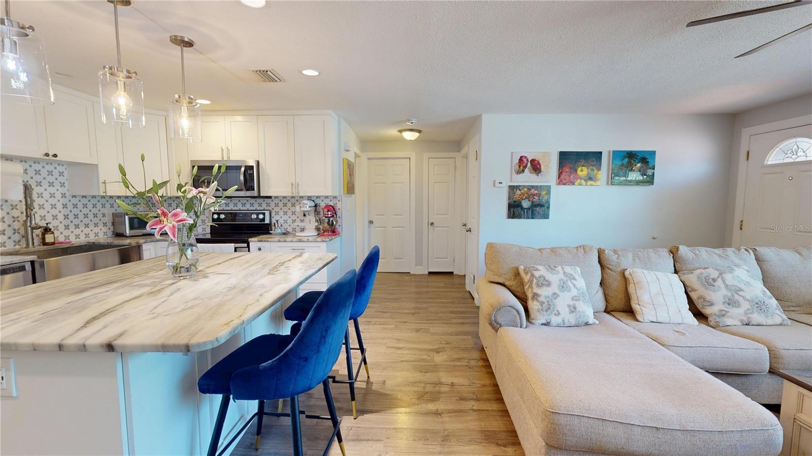 Image 14 of 49 For 2020 Yale Avenue