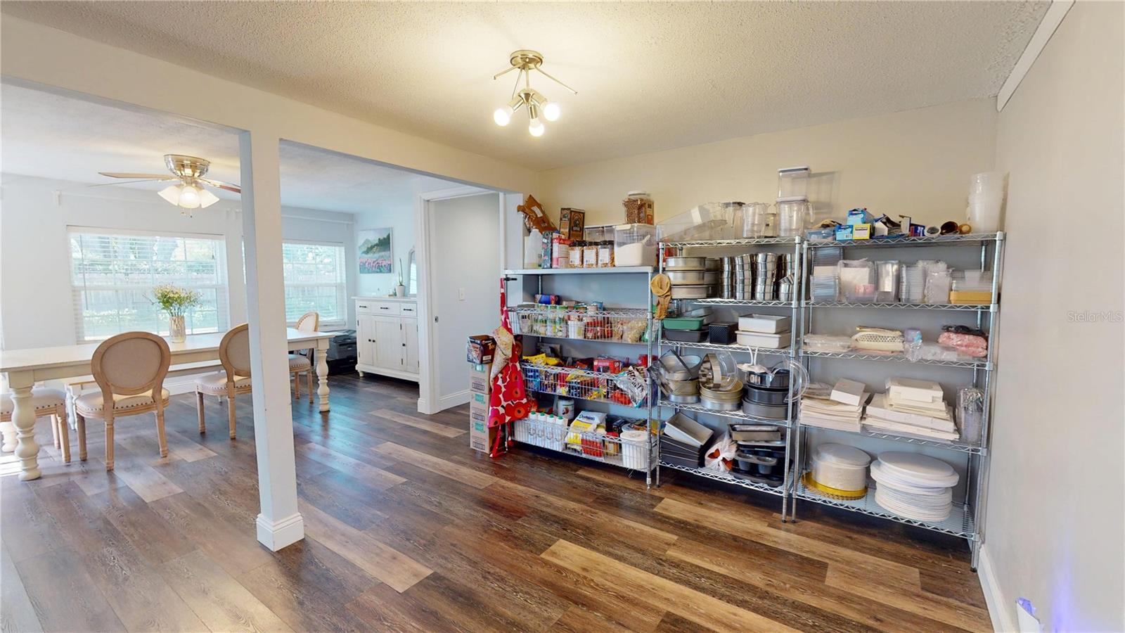 Image 19 of 49 For 2020 Yale Avenue