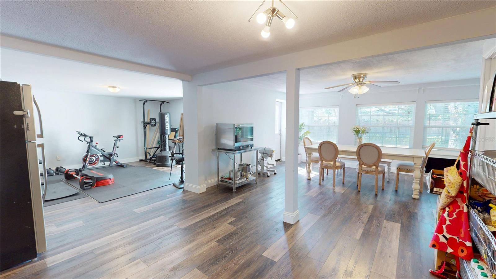 Image 20 of 49 For 2020 Yale Avenue