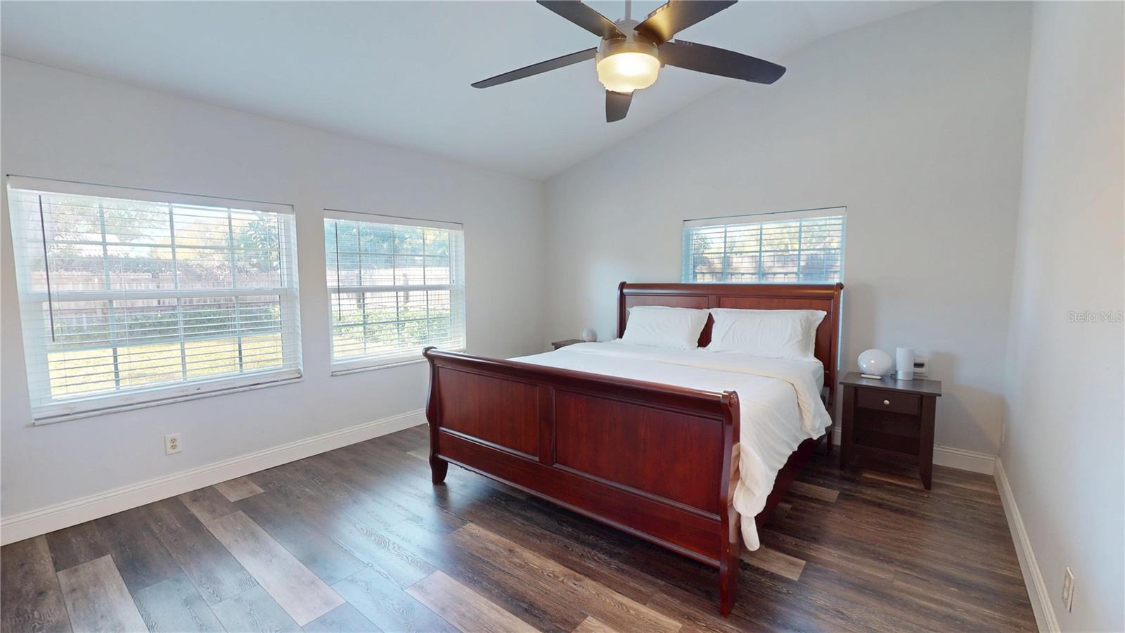 Image 30 of 49 For 2020 Yale Avenue