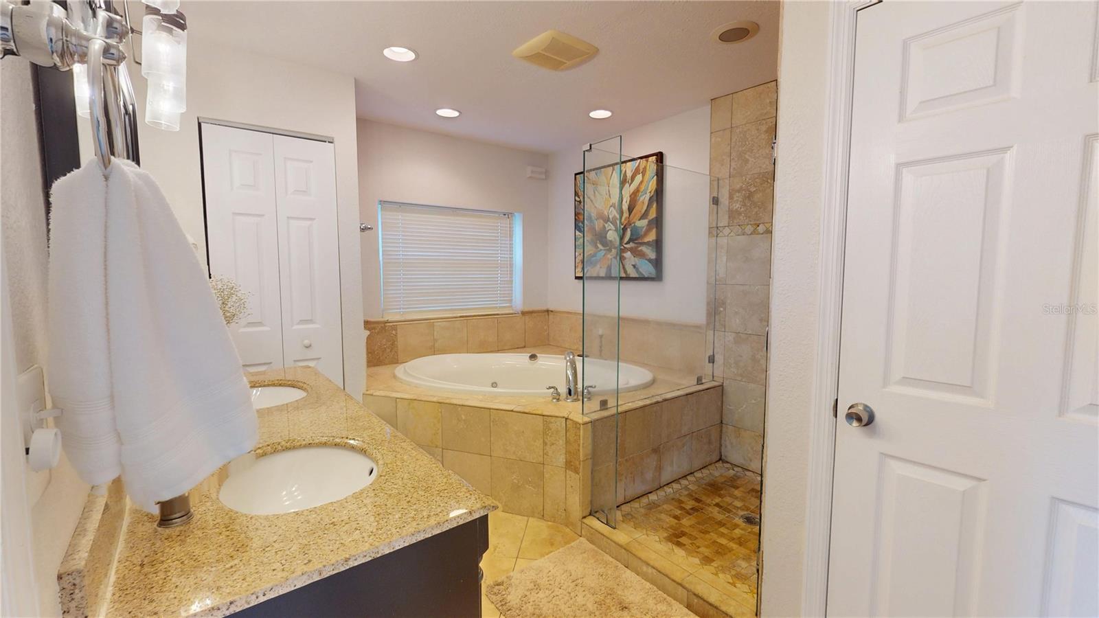 Image 34 of 49 For 2020 Yale Avenue