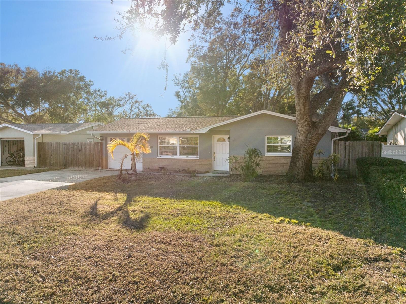 Image 42 of 49 For 2020 Yale Avenue