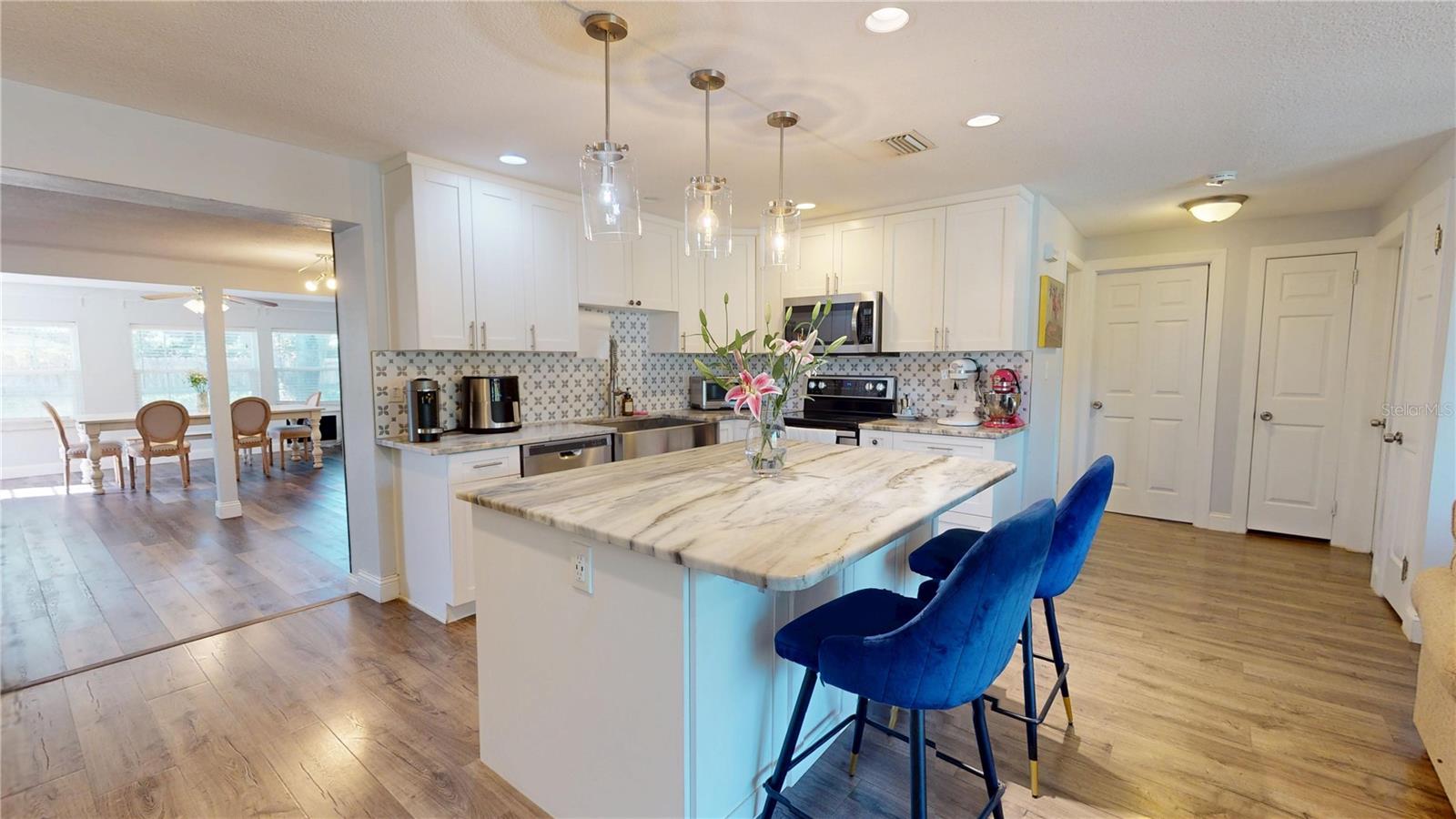 Image 8 of 49 For 2020 Yale Avenue