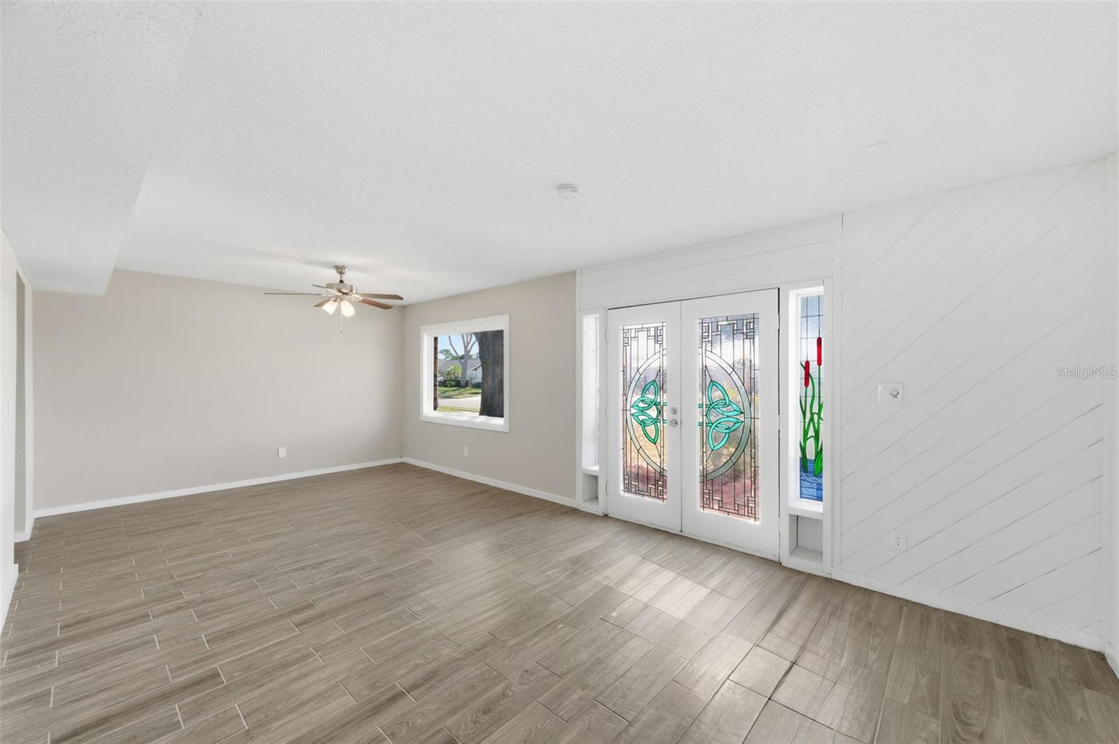 Image 10 of 50 For 8461 Flagstone Drive