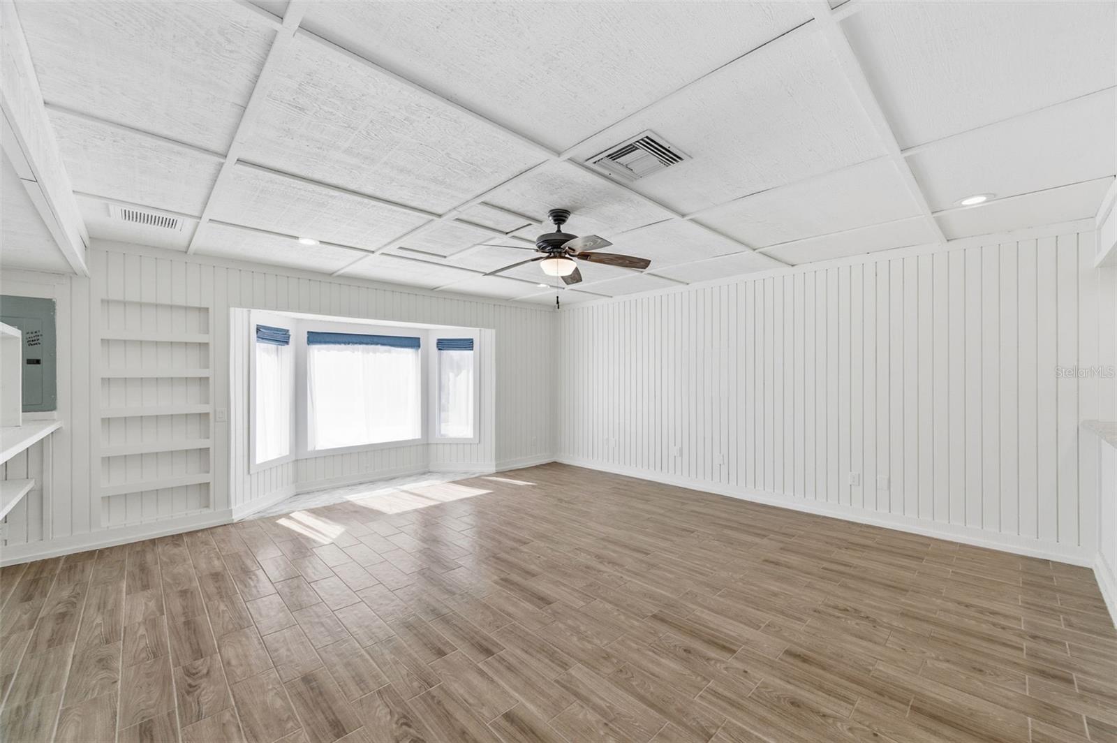 Image 18 of 50 For 8461 Flagstone Drive