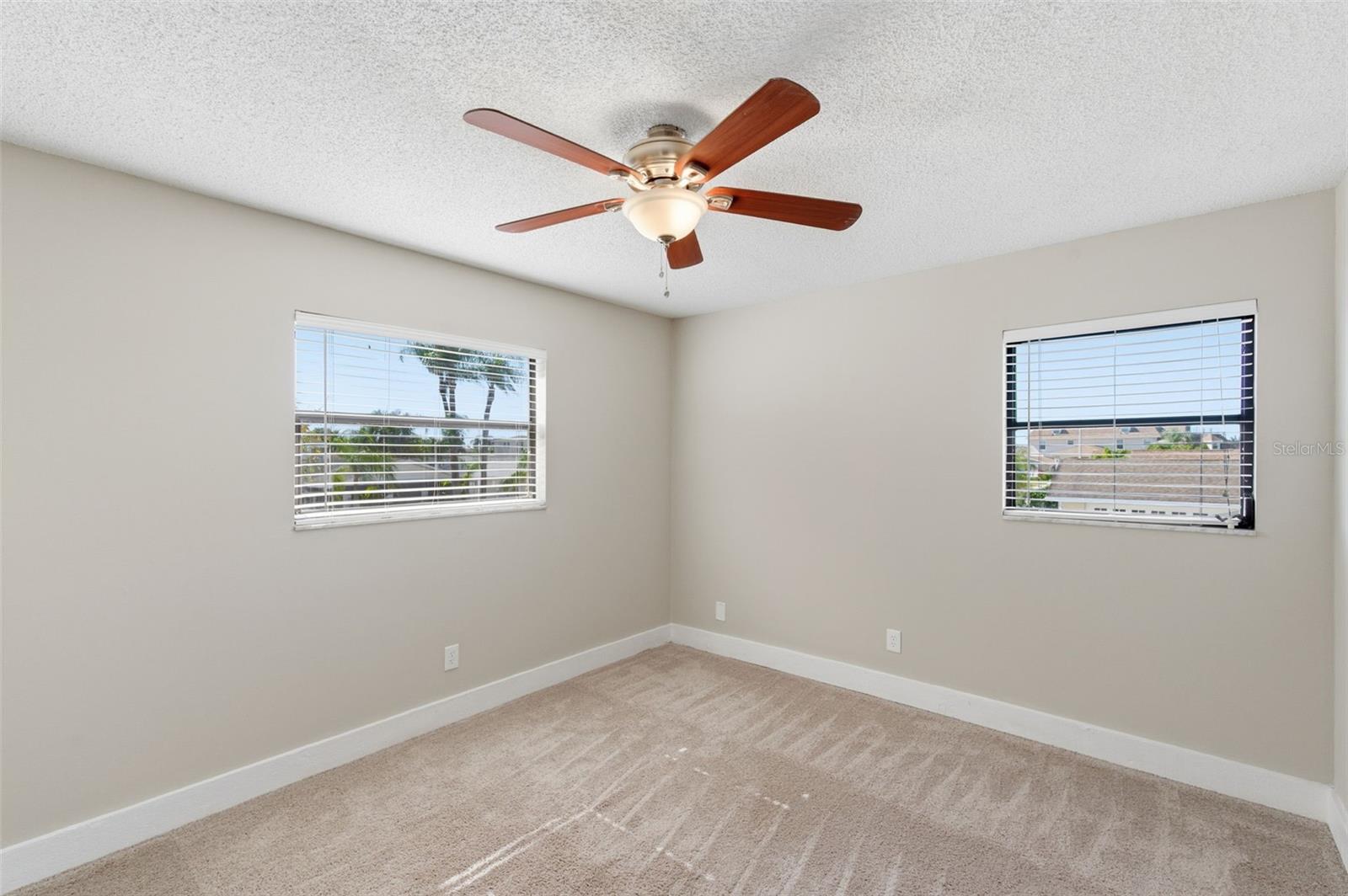 Image 31 of 50 For 8461 Flagstone Drive