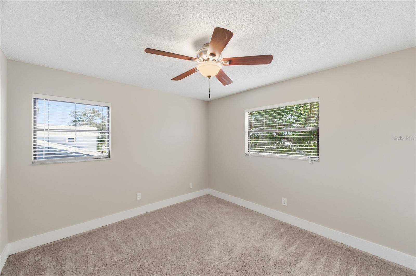 Image 33 of 50 For 8461 Flagstone Drive