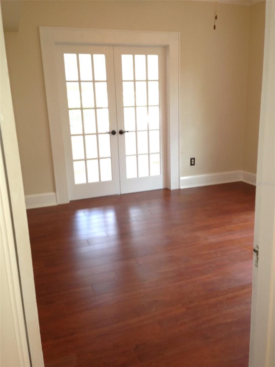 Image 10 of 14 For 3001 3rd Avenue N