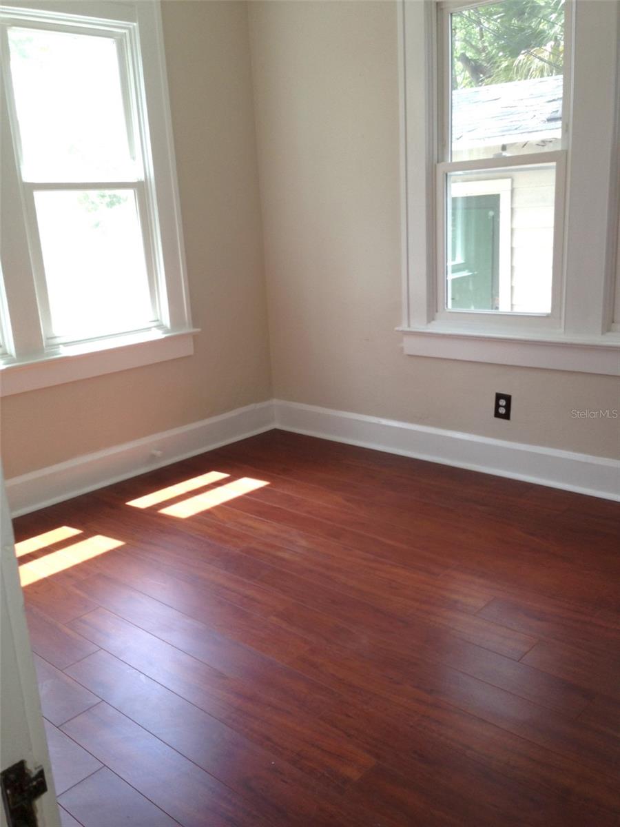 Image 9 of 14 For 3001 3rd Avenue N